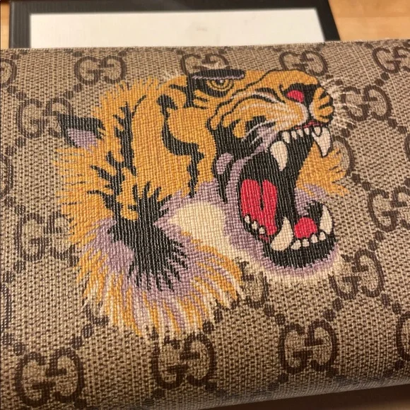 Gucci Tiger GG Supreme Monogram Zippy Wallet with Box & Dust Bag FULL INCLUSION - Picture 2 of 16